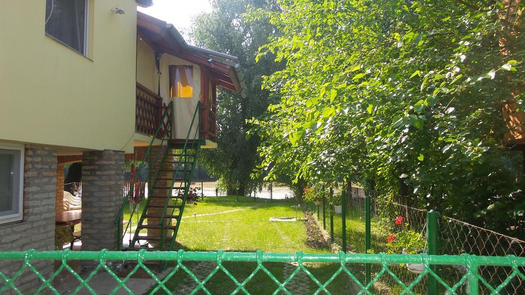 Willa Tiszavirag Vendeghaz Segedyn Zewnętrze zdjęcie